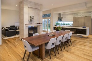 Dining - Juniper Metricup House - luxury rural retreat (Wilyabrup)