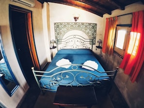 Studio Suite, Pool View | Frette Italian sheets, premium bedding, down comforters, pillowtop beds