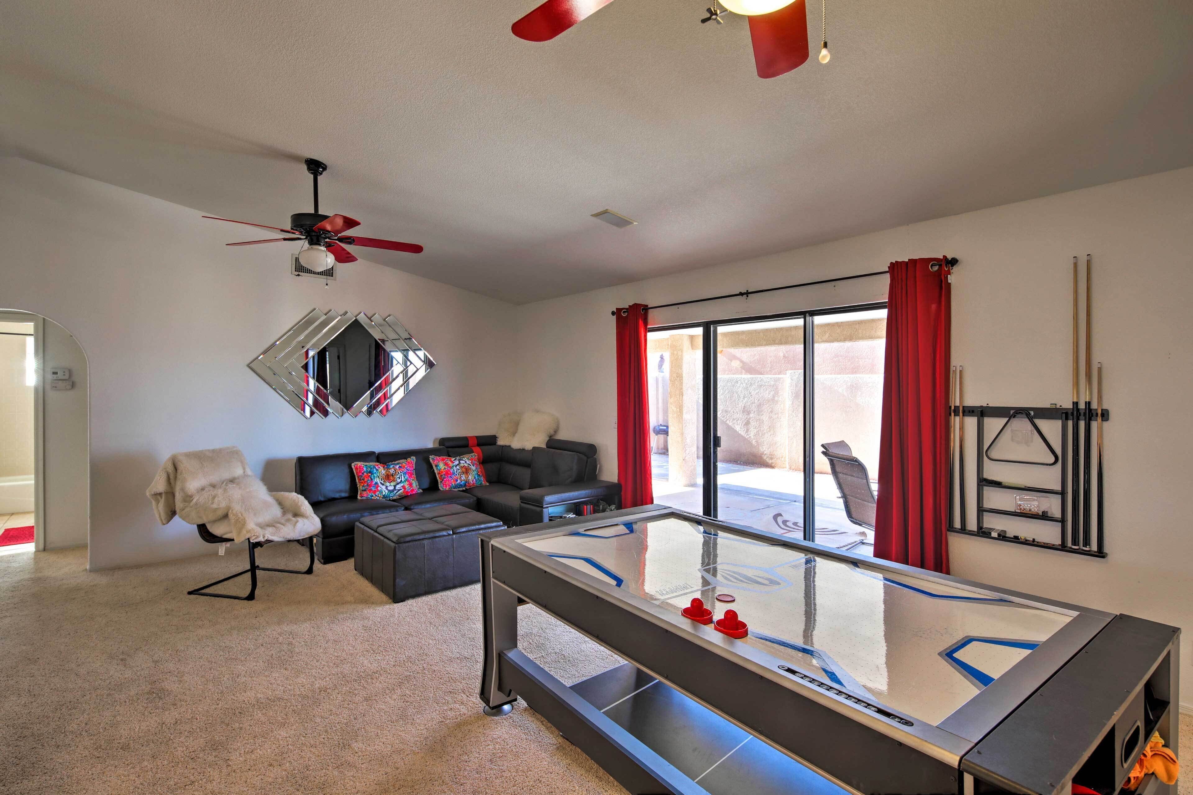 Lake Havasu City Home w/ Rooftop Deck & Mtn Views!