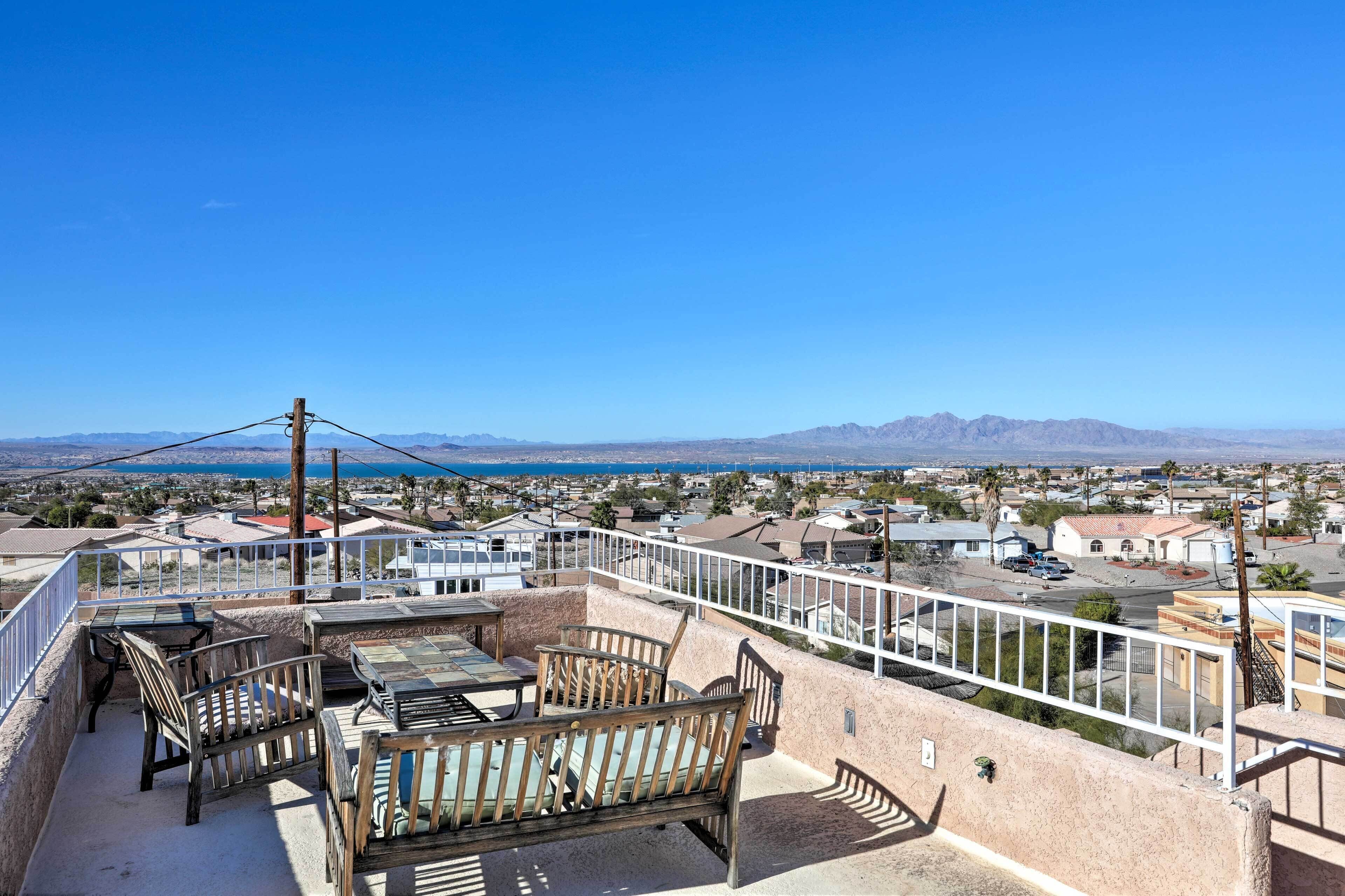 Lake Havasu City Home w/ Rooftop Deck & Mtn Views!