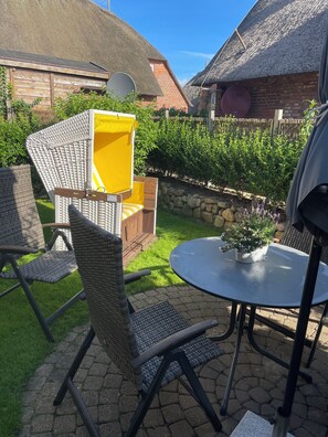 Outdoor dining - "Second home" Oldsum (Oldsum)