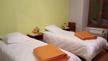 3 soveværelser, strygejern/strygebræt, weekendseng, sengetøj