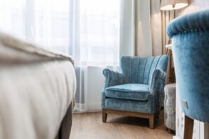 Chambre avec lits jumeaux, vue sur la cour intérieure | Vue de la chambre