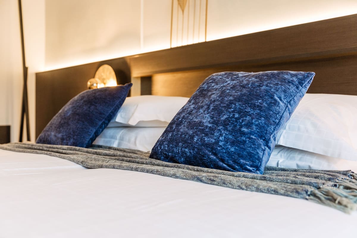 Phòng đôi tiện nghi đơn giản, quang cảnh thành phố | Minibar, két bảo mật tại phòng, nôi/giường cho trẻ sơ sinh (phụ phí)