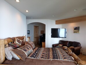 5 Schlafzimmer, Bügeleisen/Bügelbrett, WLAN, Bettwäsche