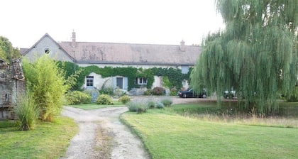 Le Plessis-Le Lierre - Loire Valley-Amboise, 18th Century Farmhouse, Pool