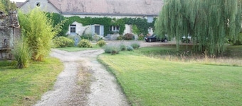 Le Plessis-Le Lierre - Vallée de la Loire-Amboise, Ferme du 18ème siècle, piscine