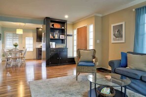 TV, fireplace, offices