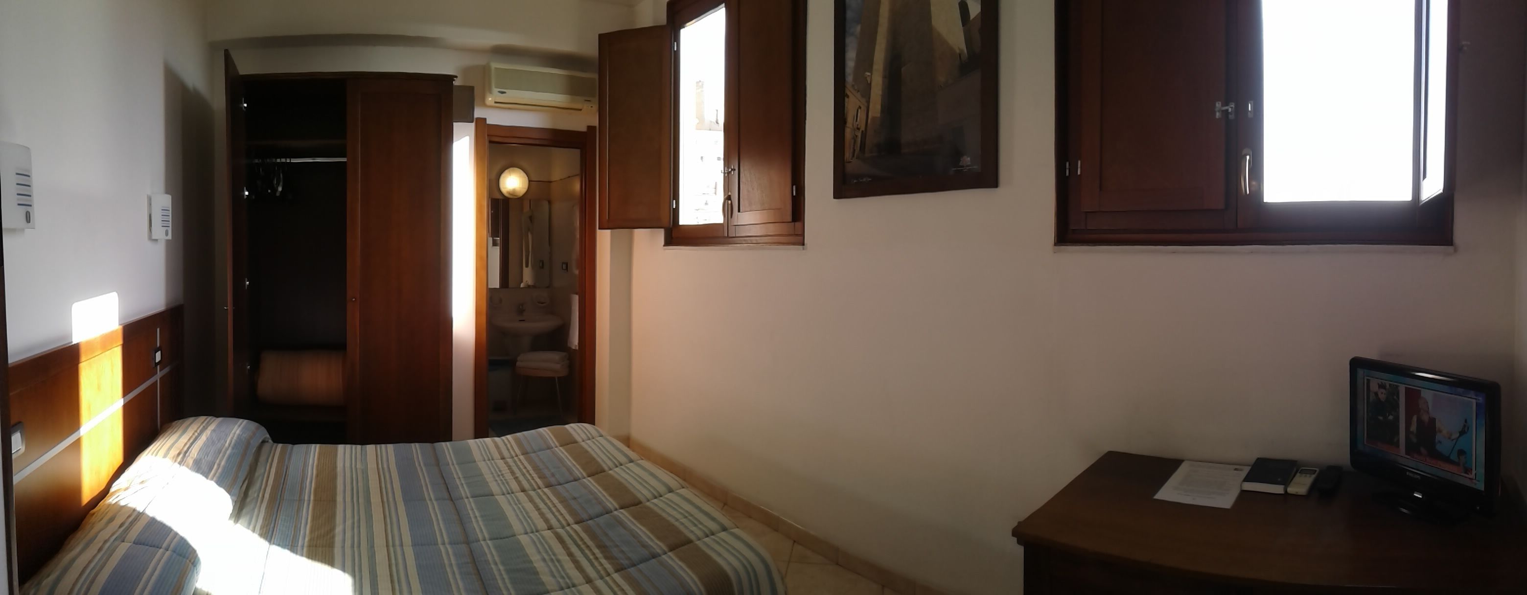 classic double or twin room | desk, free wifi