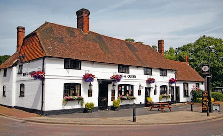 Fachada. The King and Queen