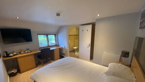 Kamar Double Standar