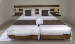 Deluxe-Zimmer, 1 Doppelbett | 12 Schlafzimmer, Select-Comfort-Betten, individuell dekoriert