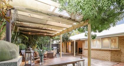 Peppermint Drive Reteat, a una calle de la playa, con mucho espacio para su bote