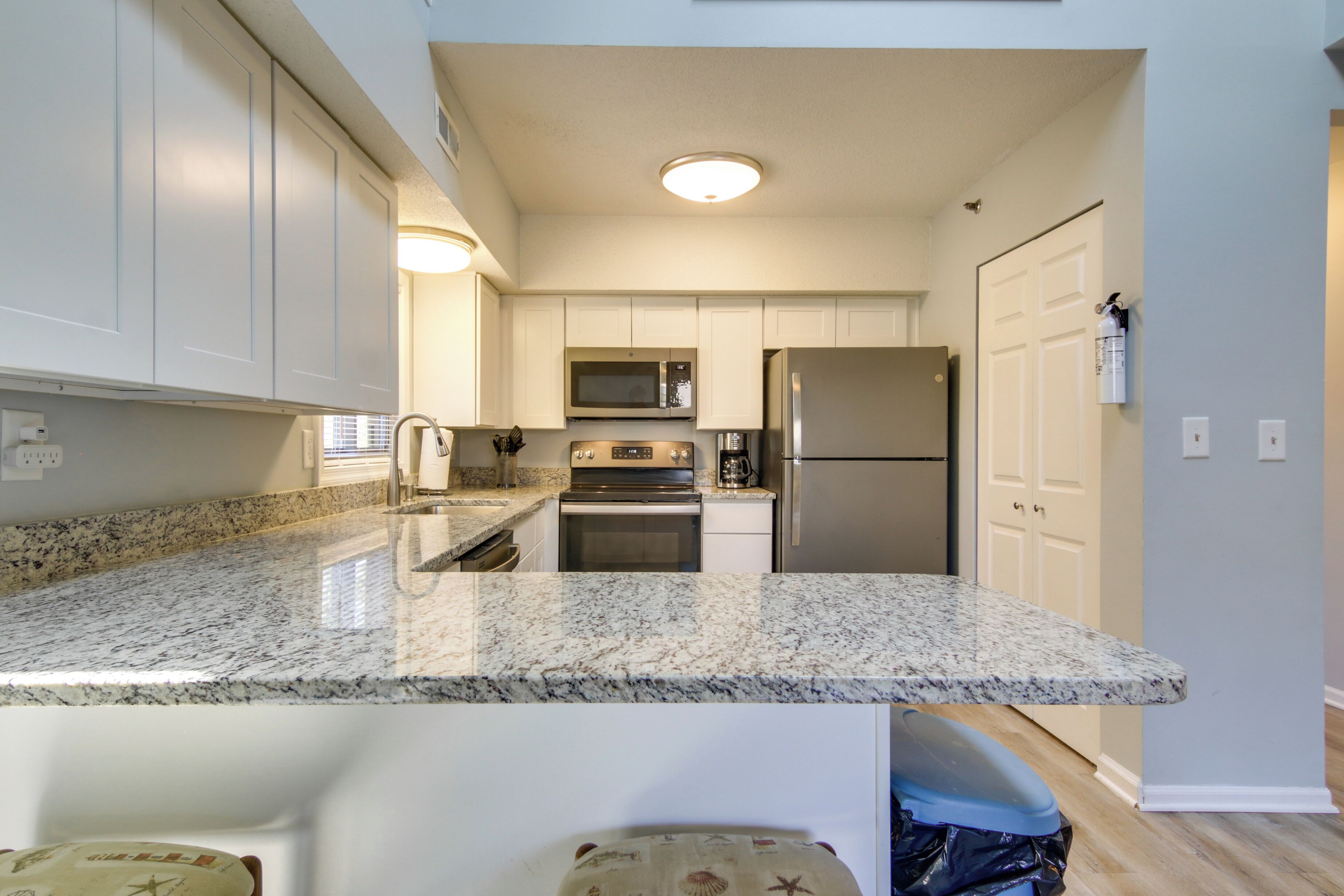 Ocean City Condo w/Balcony -Â½ Mile From Beach