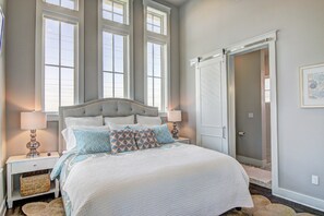 3 slaapkamers, een strijkplank/strijkijzer, internet, beddengoed