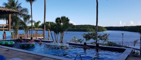 Piscina externa
