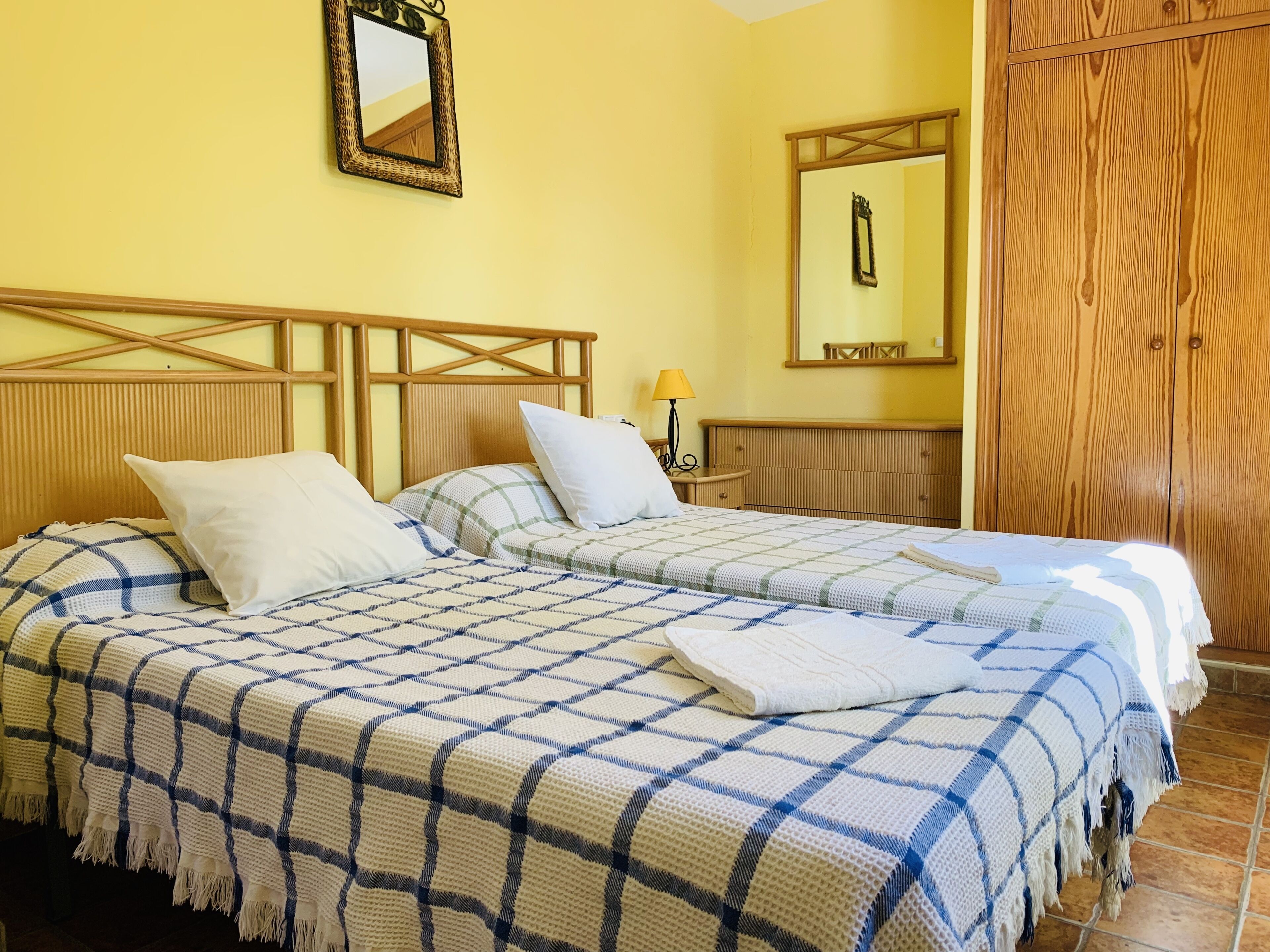 4 Schlafzimmer, Bügeleisen/Bügelbrett, kostenloses WLAN, Bettwäsche