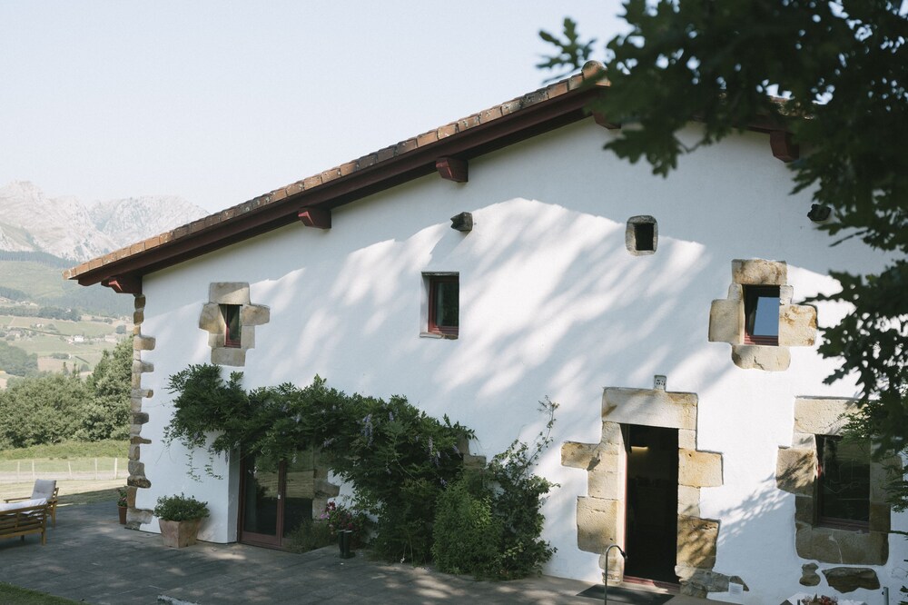 Rural house (full rental) for 8 people