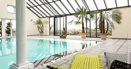 Haus mit privatem Pool, Whirlpool, Sauna, Hamam für 4 Erwachsene, 2 Kinder