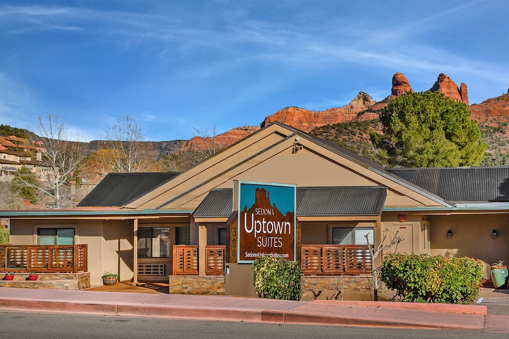 Desert Marigold Junior Suite #105 @ Sedona Uptown Suites