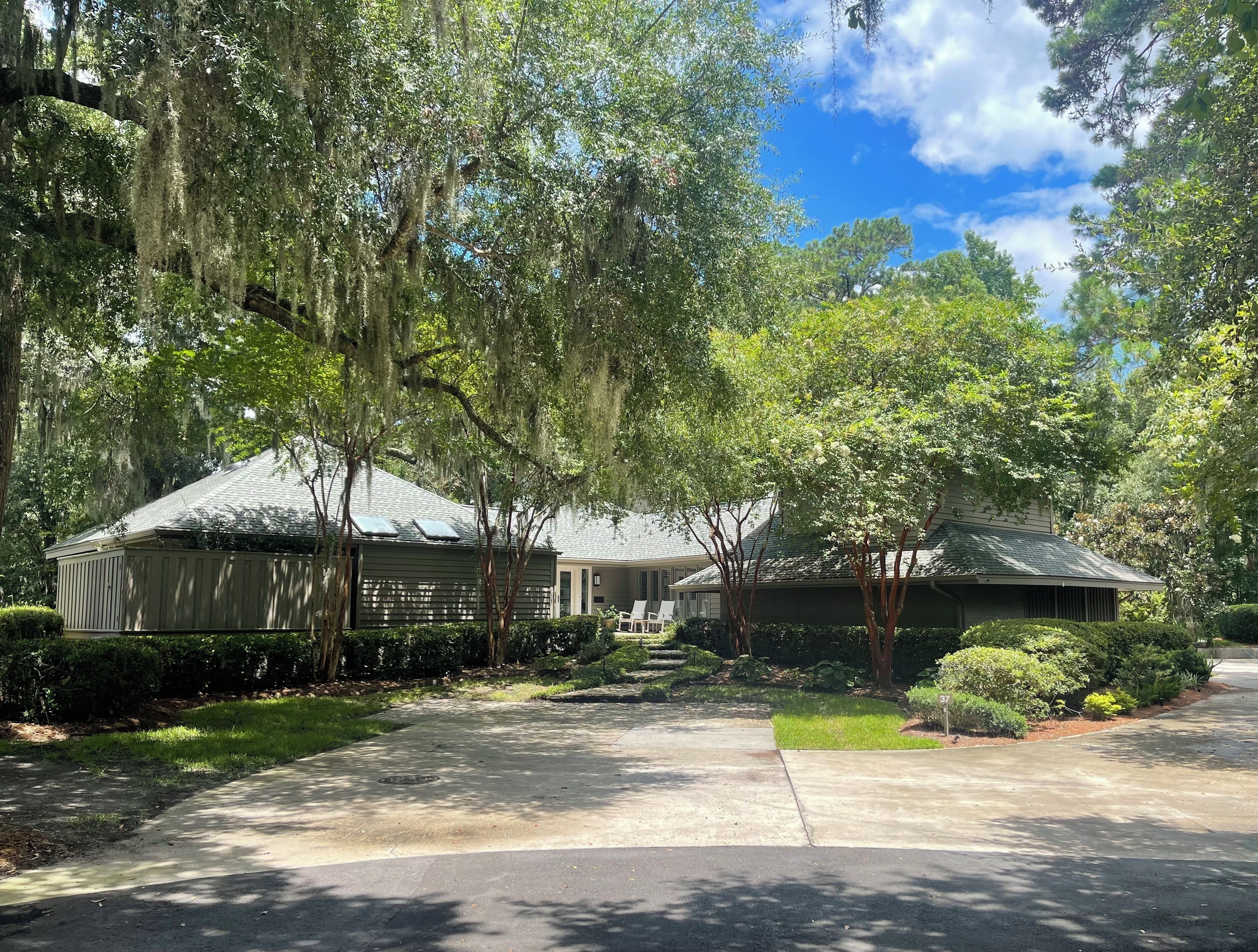 37 Heritage Road ~Beautiful Home with Views of Harbour Town Golf Links!
