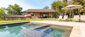 Spacious 4 Bd Central Coast Retreat -Pool, Spa, Backyard - Pet Friendly