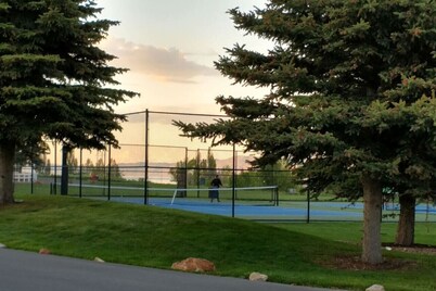Two-Bedroom Lake View Condo 918 # 4, beautiful views