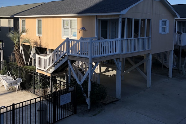 SeaLaVie house beside private Sunset Square community pool with new roof.