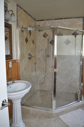 Hair dryer, towels, toilet paper