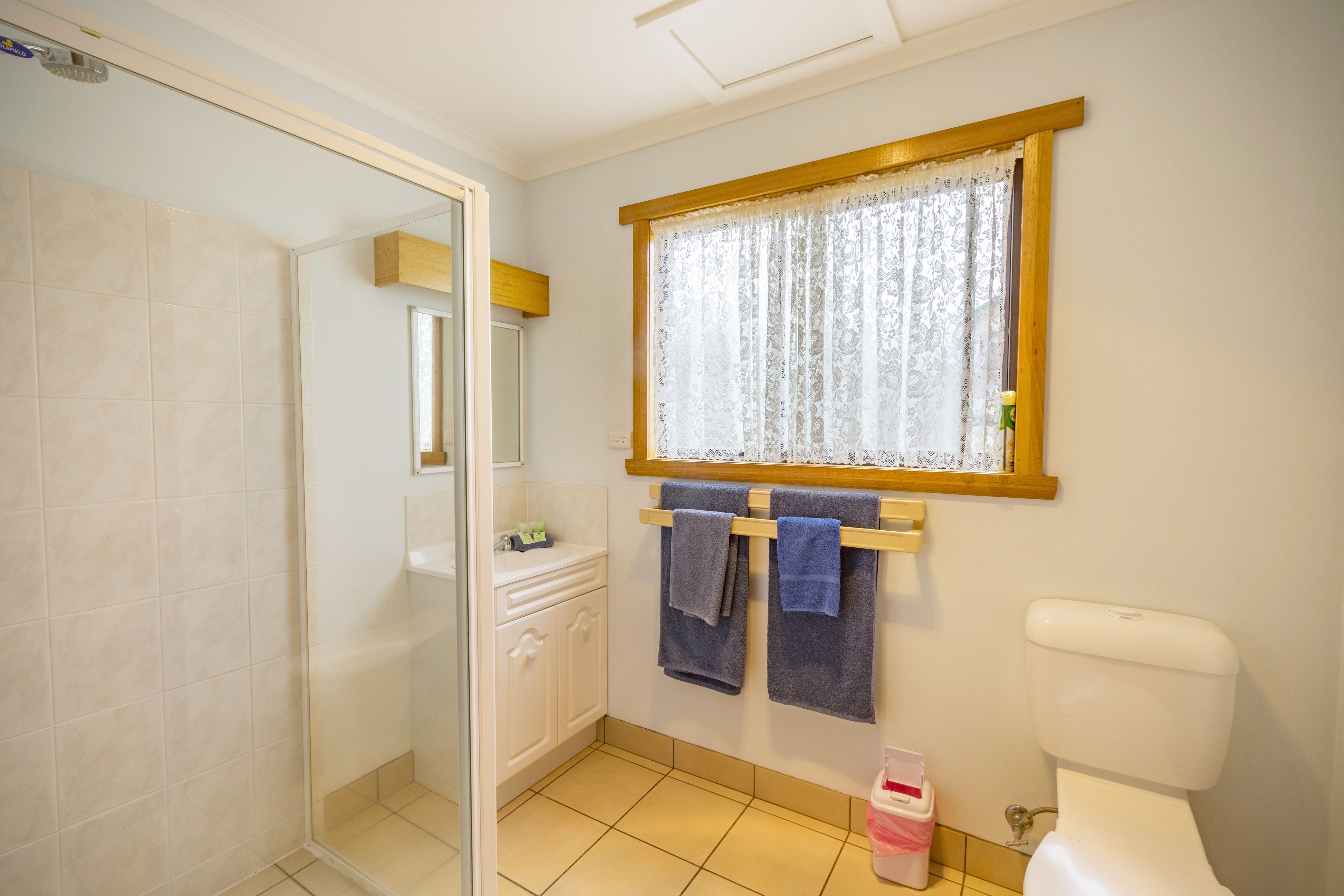 Queechy Motel — image 15