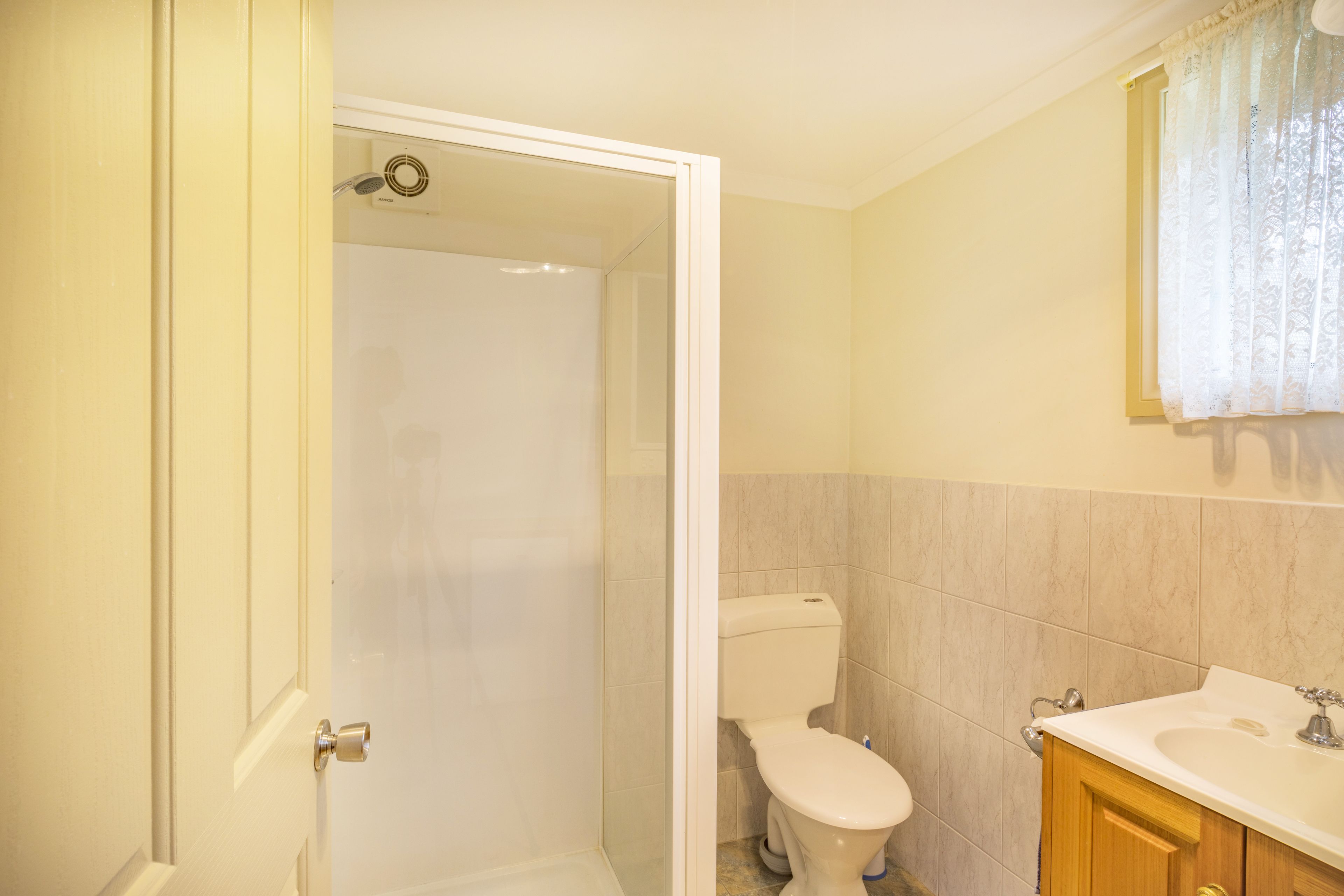 Queechy Motel — image 22