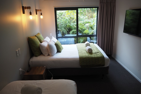 Family House, 3 Bedrooms, Accessible, Garden View | 3 bedrooms, laptop workspace, blackout drapes, free WiFi