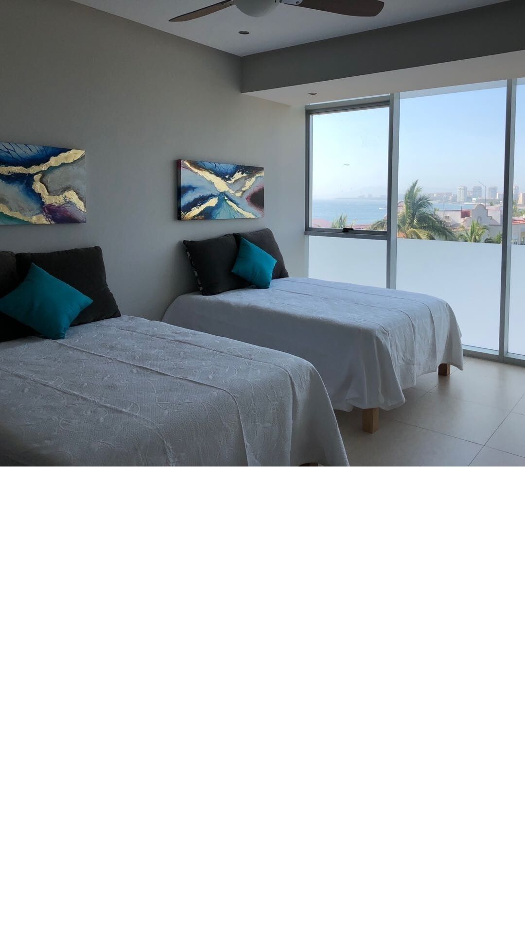 Peninsula Puerto Vallarta 2 RECAMARAS