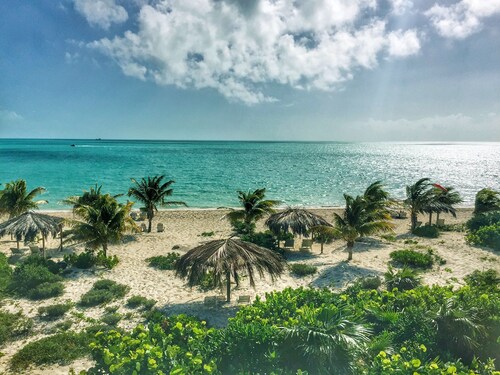 Luxury 4BR Caribbean Beach Front Villa w/ Pool SUV - Karana 4BR Villa