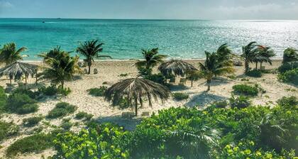 Luxury 4BR Caribbean Beach Front Villa w/ Pool SUV - Karana 4BR Villa