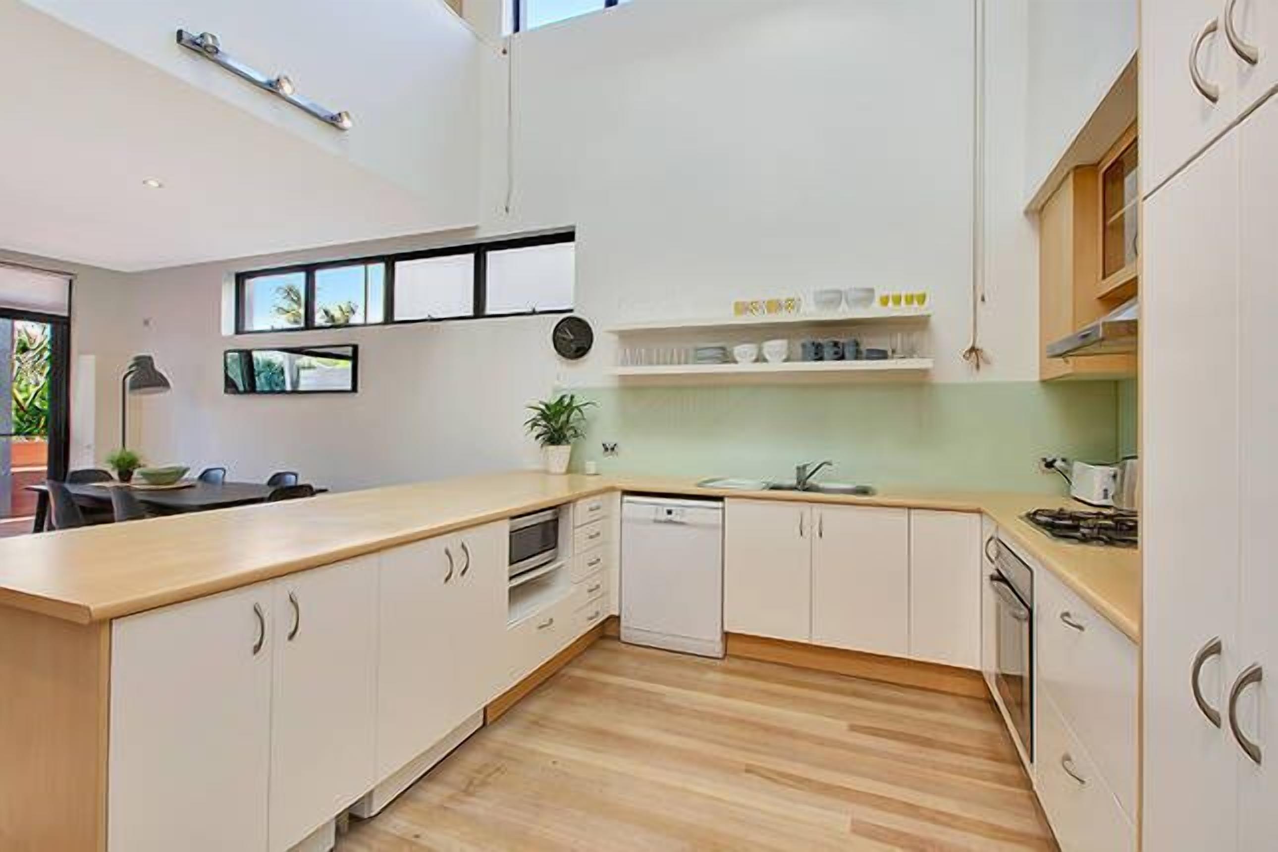 Clovelly/Bronte Shoreside - 4 bedroom house — image 7