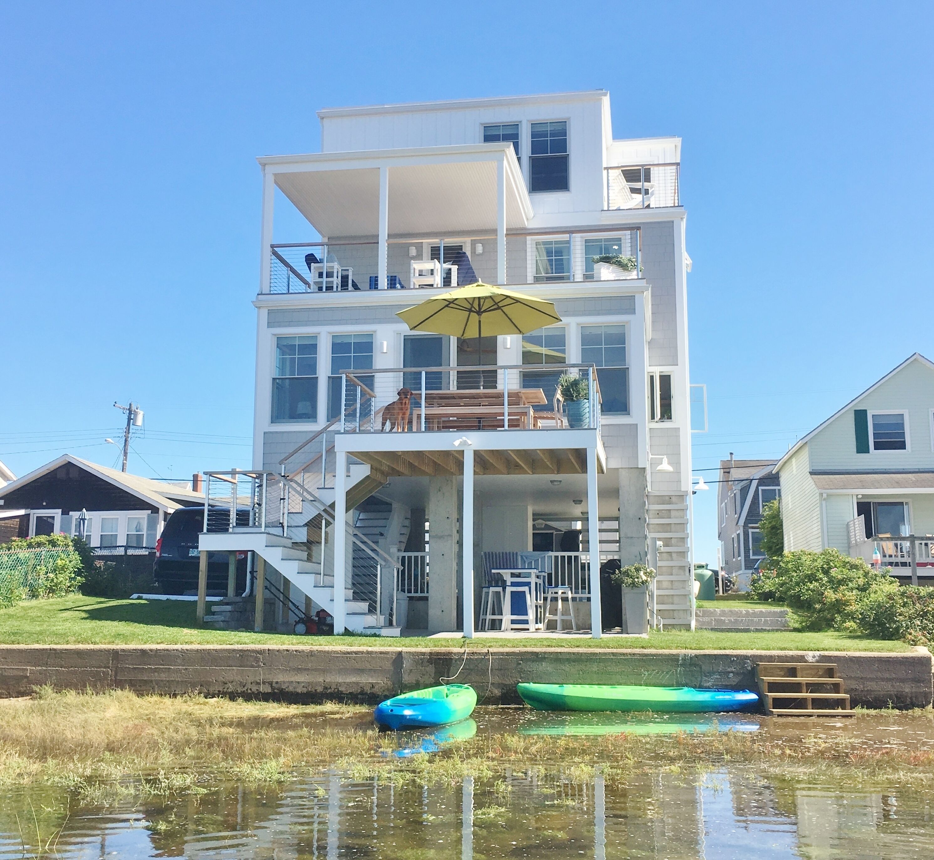 Waterfront (Sunset-front) 4BR/3BA Family Getaway