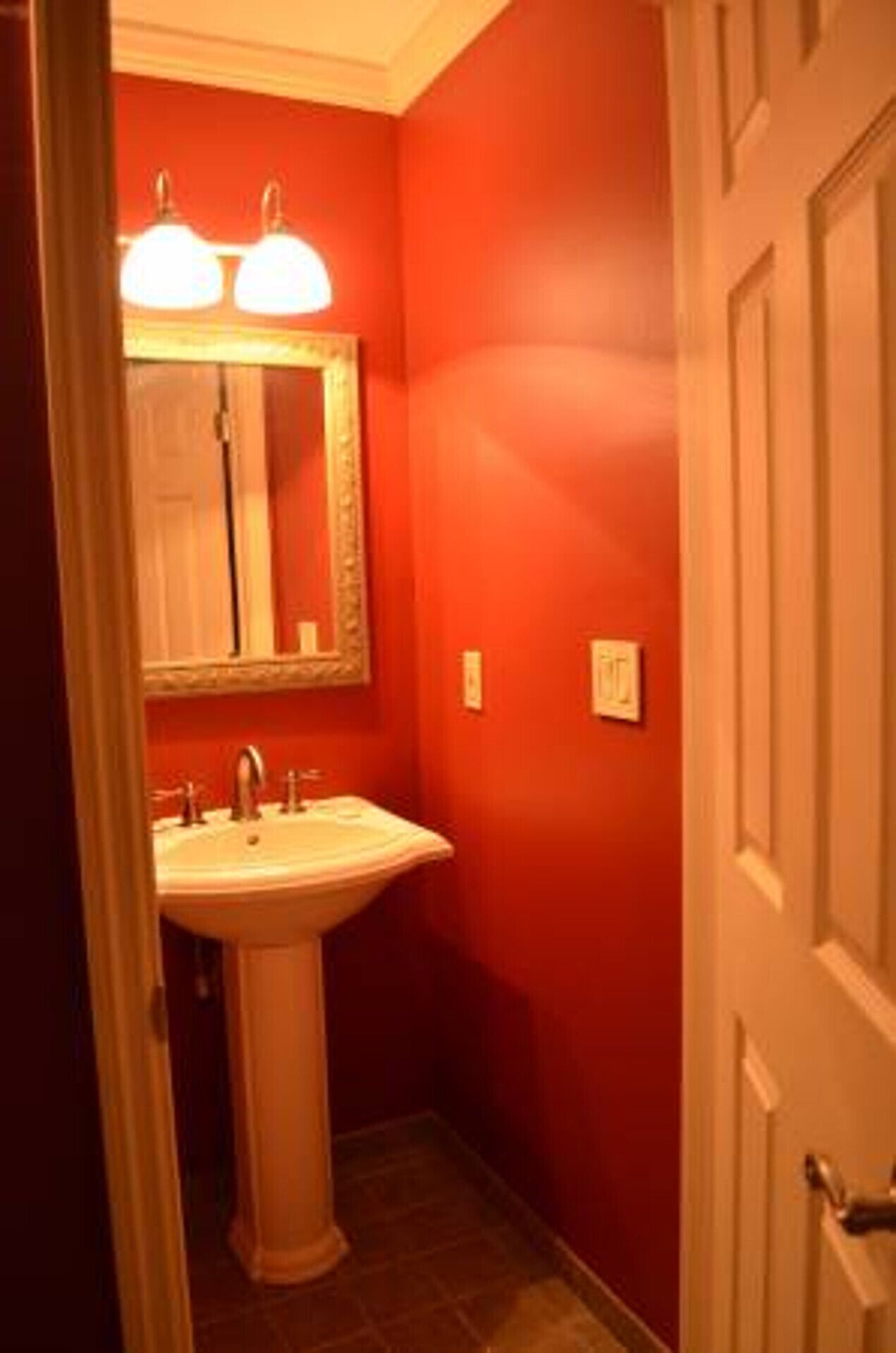 Office and 5 BR, Updated Bathrooms, Movie Theater in Creve Coeur 