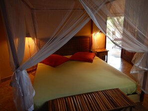 11 υπνοδωμάτια, μίνι μπαρ, ηχομόνωση, δωρεάν Wi-Fi