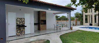 Apartment in Cabo Frio, completely renovated, new furniture, bright, spacious, airy