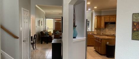 スマートテレビ、暖炉、プリンター