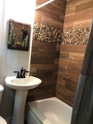 Douche, serviettes fournies