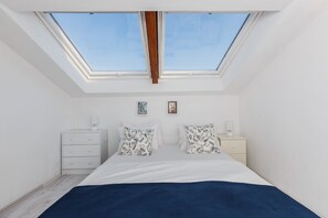 3 bedrooms, iron/ironing board, internet, bed sheets - Beautiful modern villa (Milna)