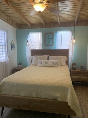 2 bedrooms, iron/ironing board, WiFi, bed sheets