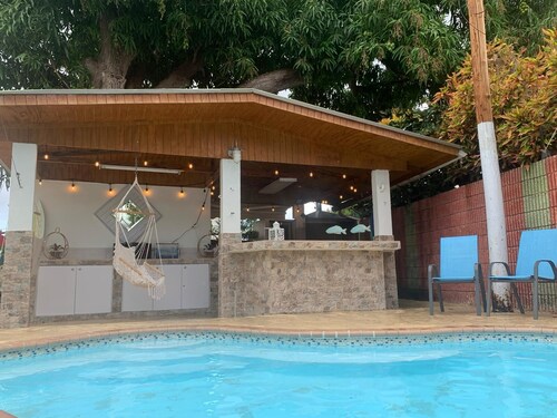 Casita tres mares!! Custom Home With private  Pool, Outdoor Grill, Easy Beach Wa