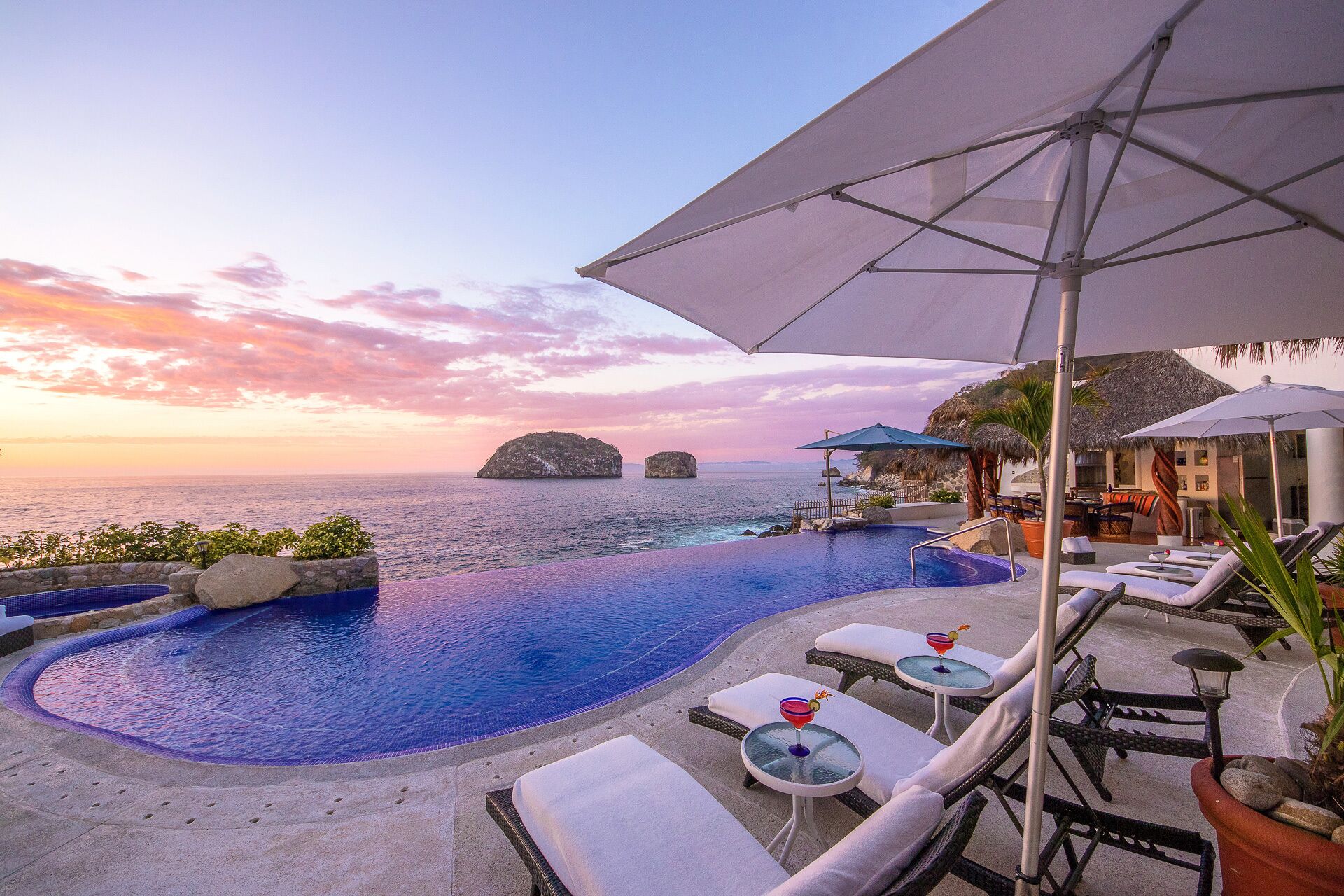 Infinity-pool, opvarmet pool