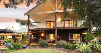 Sea Esta - town and beach on doorstep