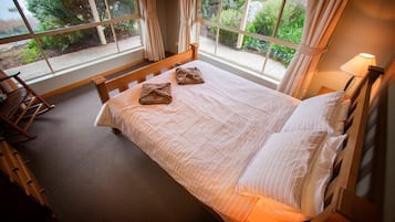 5 chambres, fer et planche Ă  repasser, Wi-Fi, draps fournis