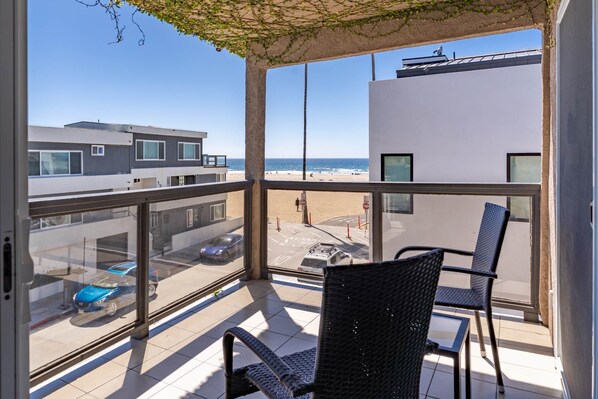 TAG06740 HDR - Oceanview Condo - 2nd floor - "Alexander" (Newport Beach)