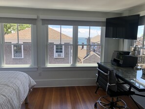 2 chambres, bureau, fer et planche à repasser, Wi-Fi gratuit